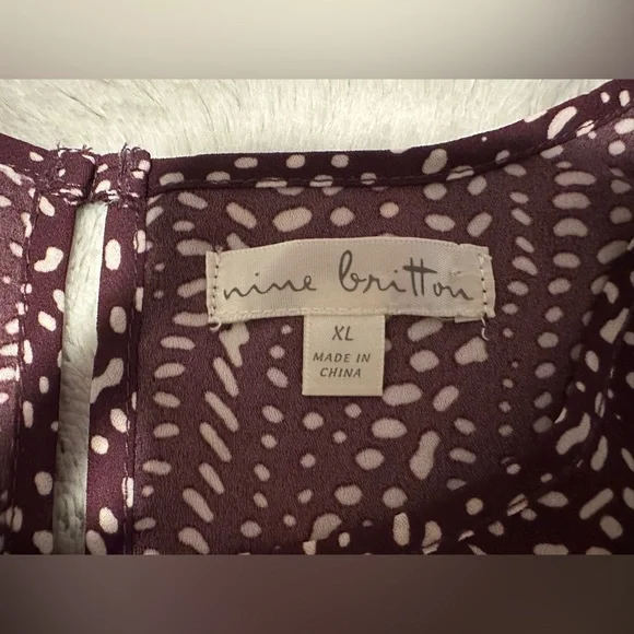 Nine Britton Plum and White Patterned Blouse - Picture 4 of 8